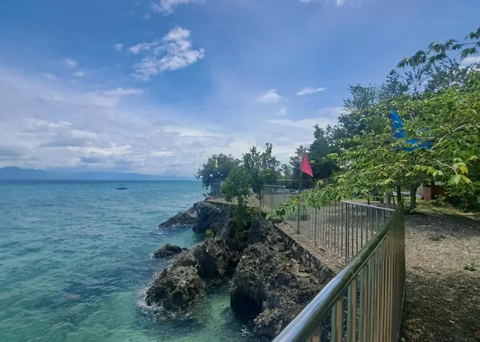 Nanay Eustiquia Complex * Moalboal
